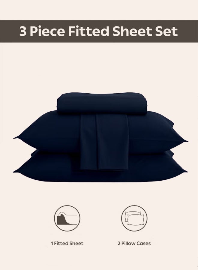 إي وورلد طقم ملاية سرير محكم من المايكروفايبر الأزرق مكون من 3 قطع، يحتوي على ملاية بجيب عميق لتثبيت محكم وغطاءين للوسائد. مصنوع من ألياف مايكروفايبر قابلة للتنفس، يوفر حماية مثالية ويمكن غسله في الغسالة بسهولة. متوفر بمقاسات كينج، كوين، وسنجل. - Image 5